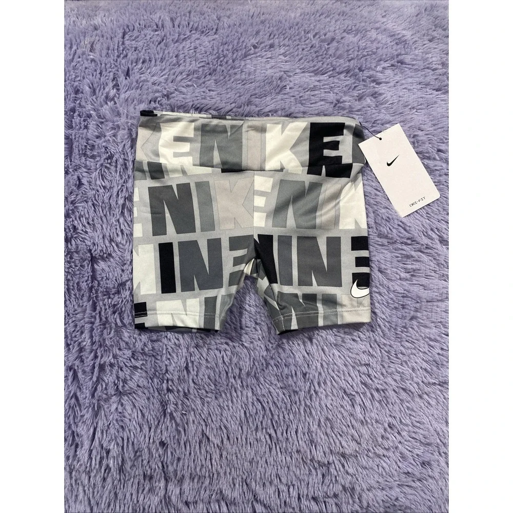 Girls Nike Light Smoke Grey Shorts Size 4 XS 3-4‎ Years